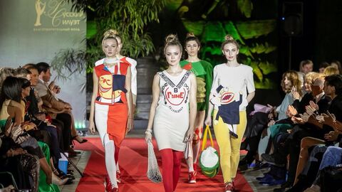 Fashion-шоу фонда Русский Силуэт в галерее искусств Зураба Церетели в рамках 40-го ММКФ Fashion-шоу фонда Русский Силуэт в галерее искусств Зураба Церетели в рамках 40-го ММКФ