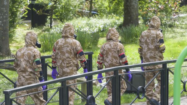 Очистка связанных с отравлением Сергея Скрипаля и его дочери мест в Солсбери Очистка связанных с отравлением Сергея Скрипаля и его дочери мест в Солсбери