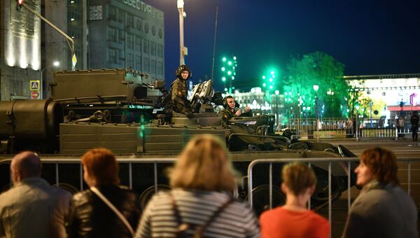 Военнослужащие парадных расчетов на репетиции военного парада на Красной площади, посвященного 73-й годовщине Победы в Великой Отечественной войне Военнослужащие парадных расчетов на репетиции военного парада на Красной площади, посвященного 73-й годовщине Победы в Великой Отечественной войне