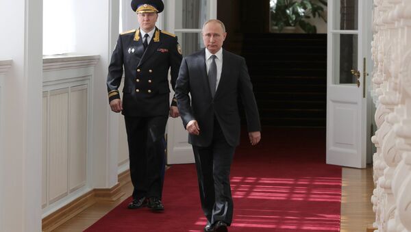 Президент РФ Владимир Путин после церемонии инаугурации в Кремле. 7 мая 2018 Президент РФ Владимир Путин после церемонии инаугурации в Кремле. 7 мая 2018