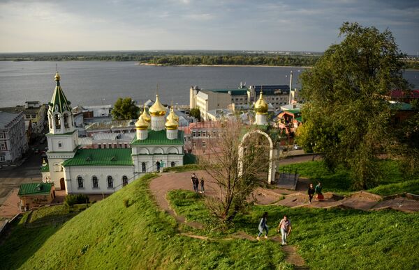 Вид на церковь Рождества Иоанна Предтечи на Торгу в Нижнем Новгороде Вид на церковь Рождества Иоанна Предтечи на Торгу в Нижнем Новгороде