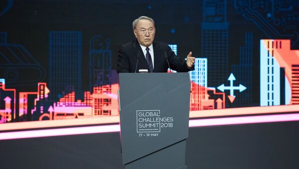 Президент Казахстана Нурсултан Назарбаев выступает на Астанинском экономическом форуме-2018 Президент Казахстана Нурсултан Назарбаев выступает на Астанинском экономическом форуме-2018