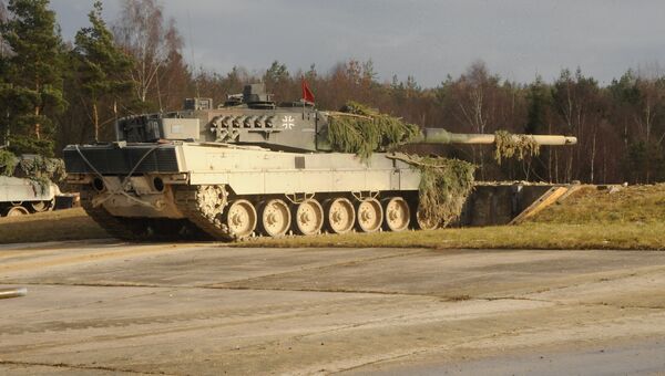 Немецкий танк Leopard 2. Архивное фото Немецкий танк Leopard 2. Архивное фото