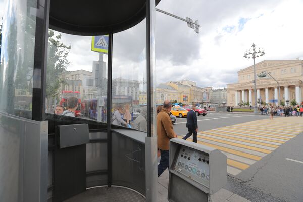 Новый пост ГАИ на Театральной площади в Москве Новый пост ГАИ на Театральной площади в Москве