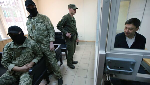 Руководитель портала РИА Новости Украина Кирилл Вышинский во время рассмотрения апелляции на арест в Херсонском суде Руководитель портала РИА Новости Украина Кирилл Вышинский во время рассмотрения апелляции на арест в Херсонском суде
