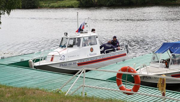 Катер Московской городской поисково-спасательной службы Катер Московской городской поисково-спасательной службы
