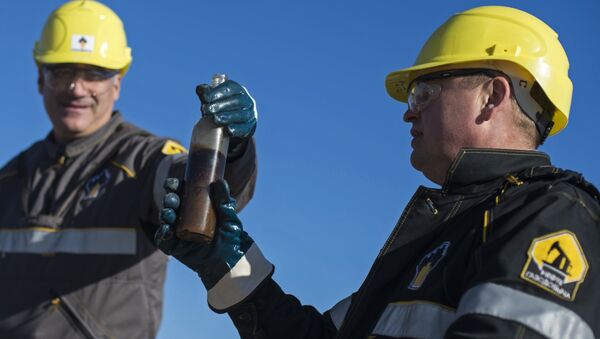 Операторы по добычи нефти на Ново-пурпейском месторождении в Ямало-Ненецком автономном округе Операторы по добычи нефти на Ново-пурпейском месторождении в Ямало-Ненецком автономном округе