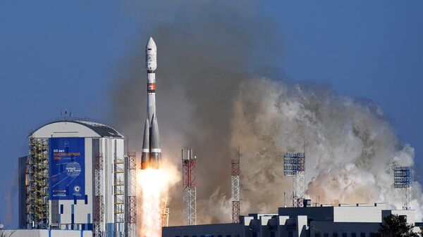 Старт ракеты-носителя с космодрома Восточный Старт ракеты-носителя с космодрома Восточный