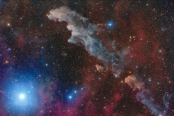 Работа фотографа Mario Cogo Rigel and the Witch Head Nebula, вошедшая в шорт-лист Insight Astronomy Photographer of the Year 2018 Работа фотографа Mario Cogo Rigel and the Witch Head Nebula, вошедшая в шорт-лист Insight Astronomy Photographer of the Year 2018