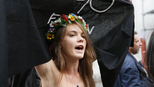 Украинская художница и одна из основательниц международного женского движения FEMEN Оксана Шачко Украинская художница и одна из основательниц международного женского движения FEMEN Оксана Шачко