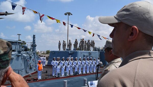 Парад на рейде сирийского порта Тартус в День ВМФ России. 29 июля 2018 Парад на рейде сирийского порта Тартус в День ВМФ России. 29 июля 2018