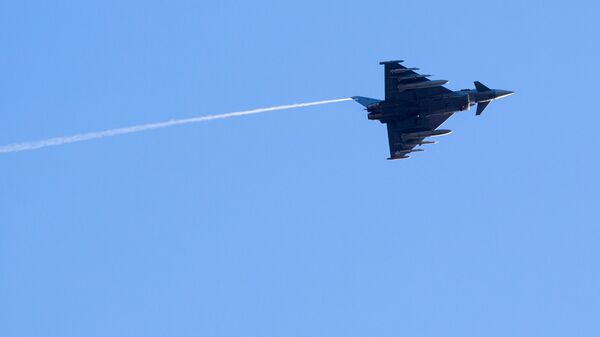 Испанский истребитель Eurofighter Typhoon. Архивное фото Испанский истребитель Eurofighter Typhoon. Архивное фото