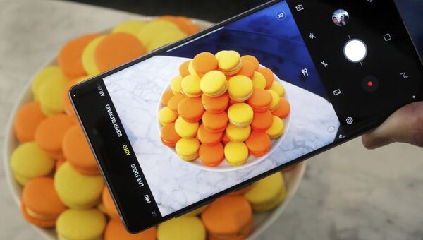 Новый телефон Galaxy Note 9 на презентации Galaxy Unpacked в Нью-Йорке Новый телефон Galaxy Note 9 на презентации Galaxy Unpacked в Нью-Йорке