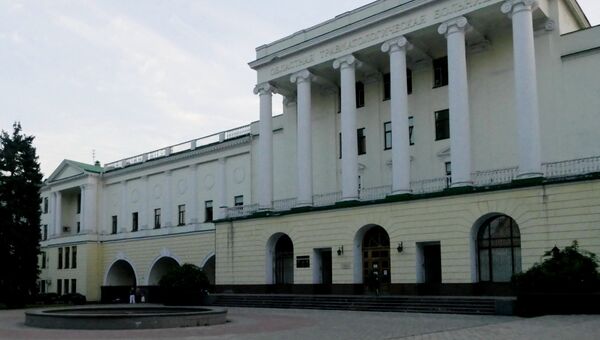 Областная травматологическая больница в Донецке, в которой скончался глава ДНР Александр Захарченко после взрыва в кафе Сепар Областная травматологическая больница в Донецке, в которой скончался глава ДНР Александр Захарченко после взрыва в кафе Сепар