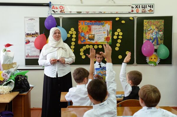 Начало занятий в школе № 53 Октябрьского района Грозного Начало занятий в школе № 53 Октябрьского района Грозного