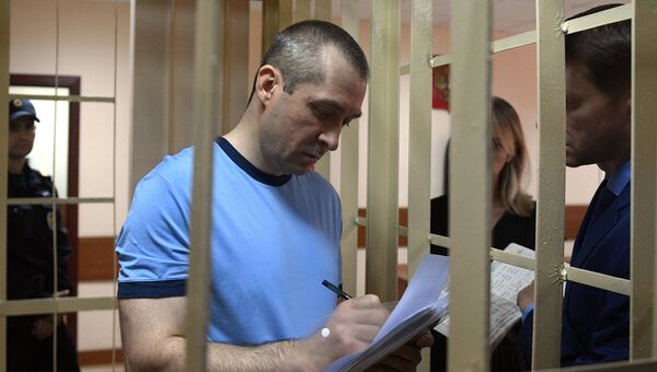 Дмитрий Захарченко в Пресненском суде Москвы. Архивное фото Дмитрий Захарченко в Пресненском суде Москвы. Архивное фото