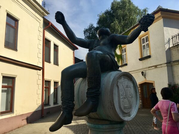 Скульптура в Токае Скульптура в Токае