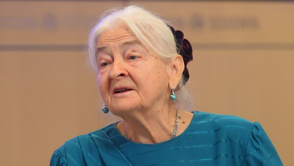 Мать Олеся Бузины, председатель жюри конкурса Валентина Бузина во время пресс-конференции в Международном мультимедийном пресс-центре МИА Россия сегодня Мать Олеся Бузины, председатель жюри конкурса Валентина Бузина во время пресс-конференции в Международном мультимедийном пресс-центре МИА Россия сегодня