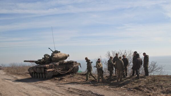 Украинские военные на побережье Азовского моря Украинские военные на побережье Азовского моря