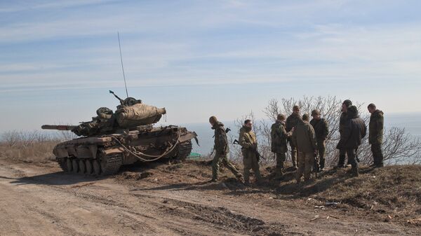 Украинские военные на побережье Азовского моря Украинские военные на побережье Азовского моря