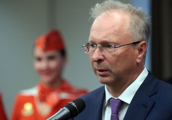 Президент АО Гражданские самолёты Сухого Александр Рубцов на церемонии передачи авиакомпании Аэрофлот 50-го самолета Сухой Суперджет 100 в аэропорту Шереметьево. 25 сентября 2018 Президент АО Гражданские самолёты Сухого Александр Рубцов на церемонии передачи авиакомпании Аэрофлот 50-го самолета Сухой Суперджет 100 в аэропорту Шереметьево. 25 сентября 2018