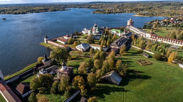 Кирилло-Белозерский монастырь в селе Горицы Вологодской области Кирилло-Белозерский монастырь в селе Горицы Вологодской области