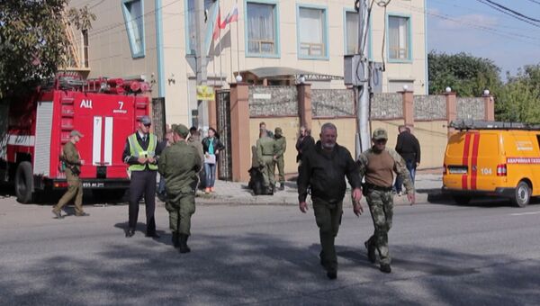 Кадры с места взрыва в Донецке Кадры с места взрыва в Донецке