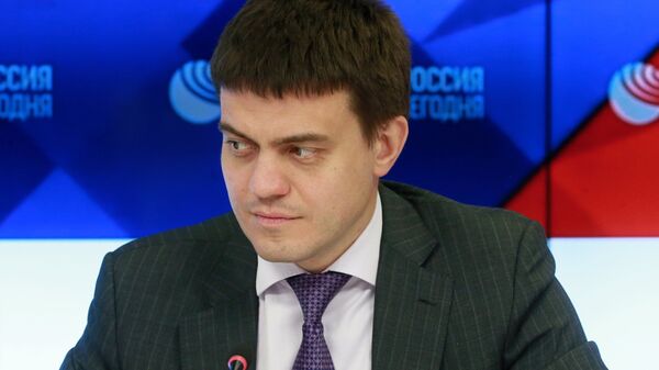 Министр науки и высшего образования России Михаил Котюков на пресс-конференции в МИА Россия сегодня. 10 октября 2018 Министр науки и высшего образования России Михаил Котюков на пресс-конференции в МИА Россия сегодня. 10 октября 2018