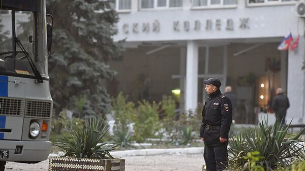 Здание Политехнического колледжа в Керчи после нападения Здание Политехнического колледжа в Керчи после нападения