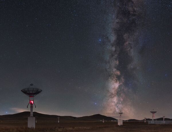 Работа фотографа Tianhong Li Galaxy curtain call performance. Конкурс Insight Astronomy Photographer of the year 2018 Работа фотографа Tianhong Li Galaxy curtain call performance. Конкурс Insight Astronomy Photographer of the year 2018