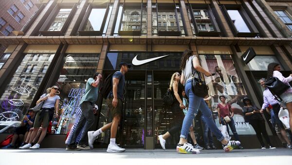 Фирменный магазин Nike в Нью-Йорке Фирменный магазин Nike в Нью-Йорке