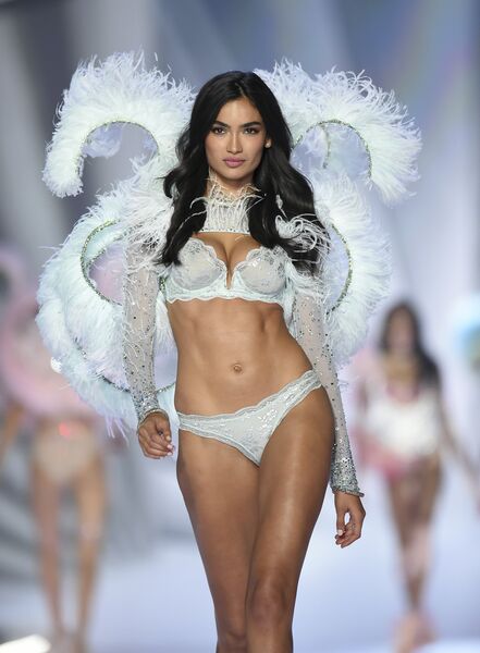 Показ Victoria’s Secret в Нью-Йорке Показ Victoria’s Secret в Нью-Йорке