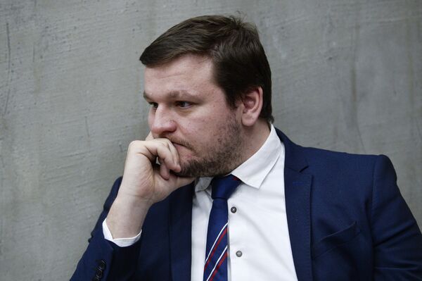 Руководитель проектов Нужна Помощь.ру и Такие дела Митя Алешковский Руководитель проектов Нужна Помощь.ру и Такие дела Митя Алешковский