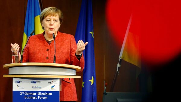 Канцлер Германии Ангела Меркель выступает на немецко-украинском бизнес-форуме в Берлине Канцлер Германии Ангела Меркель выступает на немецко-украинском бизнес-форуме в Берлине
