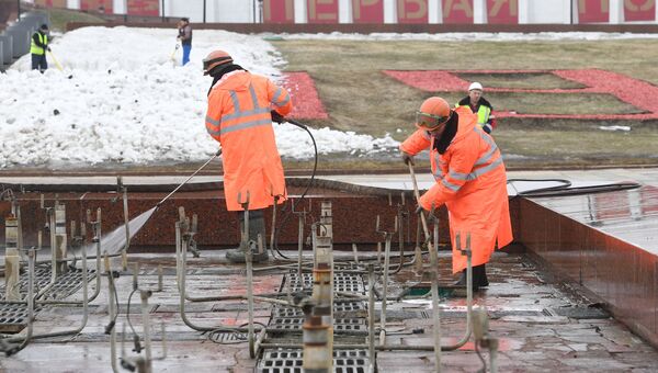 Весенняя очистка домов, улиц, мостов и эстакад Весенняя очистка домов, улиц, мостов и эстакад