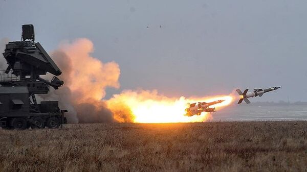 Испытание ракетного комплекса С-125 на полигоне в Одесской области Испытание ракетного комплекса С-125 на полигоне в Одесской области