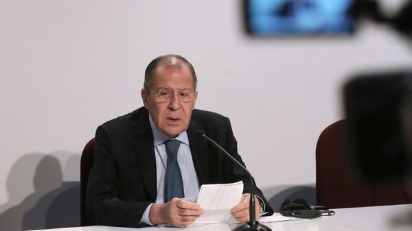 Министр иностранных дел РФ Сергей Лавров на пресс-конференции по итогам ежегодного заседания СМИД ОБСЕ в Милане. 7 декабря 2018 Министр иностранных дел РФ Сергей Лавров на пресс-конференции по итогам ежегодного заседания СМИД ОБСЕ в Милане. 7 декабря 2018