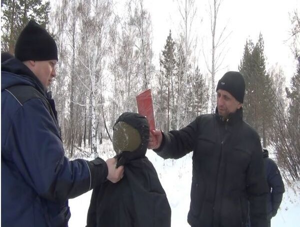 Попков рассказывает, как зарубил топором одну из жертв Попков рассказывает, как зарубил топором одну из жертв
