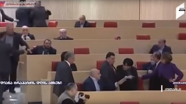 Перепалка в грузинском парламенте Перепалка в грузинском парламенте