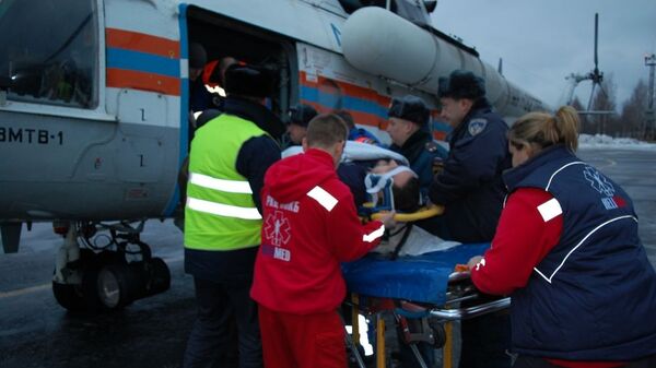 Транспортировка вертолетом семерых пострадавших в ДТП под Псковом в Санкт-Петербург. 12 декабря 2018 Транспортировка вертолетом семерых пострадавших в ДТП под Псковом в Санкт-Петербург. 12 декабря 2018