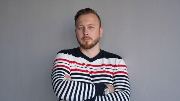 Дизайн-директор завода «Октава» Владимир Шипилов Дизайн-директор завода «Октава» Владимир Шипилов