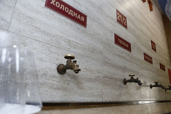 Новогодние каникулы также можно совместить с программами оздоровления минеральной водой Новогодние каникулы также можно совместить с программами оздоровления минеральной водой