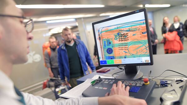 Досмотр багажа в аэрополрту Досмотр багажа в аэрополрту