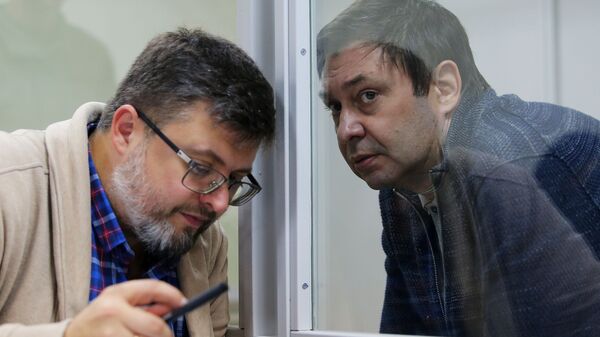 Адвокат Андрей Доманский и руководитель портала РИА Новости Украина Кирилл Вышинский Адвокат Андрей Доманский и руководитель портала РИА Новости Украина Кирилл Вышинский