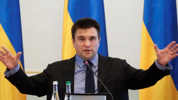 Глава МИД Украины Павел Климкин на пресс-конференции в Киеве Глава МИД Украины Павел Климкин на пресс-конференции в Киеве