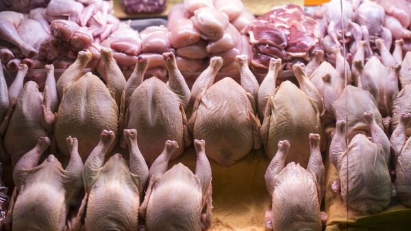 В Китае выявили COVID-19 на упаковке мяса птицы предприятий 