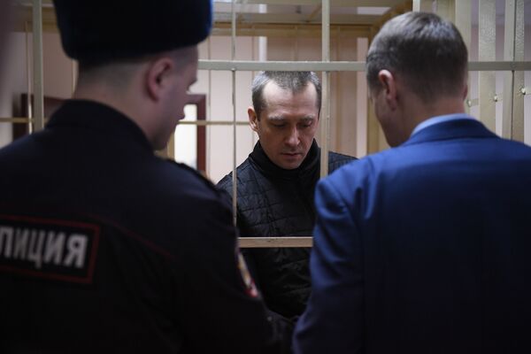 Бывший заместитель начальника управления ГУЭБиПК МВД РФ Дмитрий Захарченко в Пресненском суде Москвы. 24 января 2019 Бывший заместитель начальника управления ГУЭБиПК МВД РФ Дмитрий Захарченко в Пресненском суде Москвы. 24 января 2019