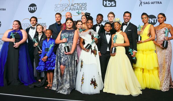 Актеры сериала Это мы на церемонии вручении премии Гильдии киноактеров США Актеры сериала Это мы на церемонии вручении премии Гильдии киноактеров США