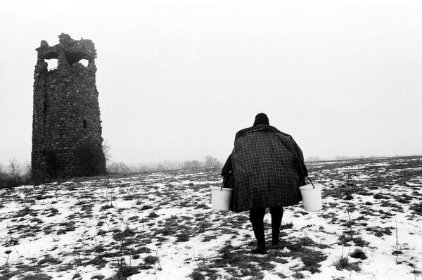 Борис Регистер. Метамарфоз (у башни Бисмарка). Черняховск, Калининградская область, 2016. Собрание МАММ Борис Регистер. Метамарфоз (у башни Бисмарка). Черняховск, Калининградская область, 2016. Собрание МАММ