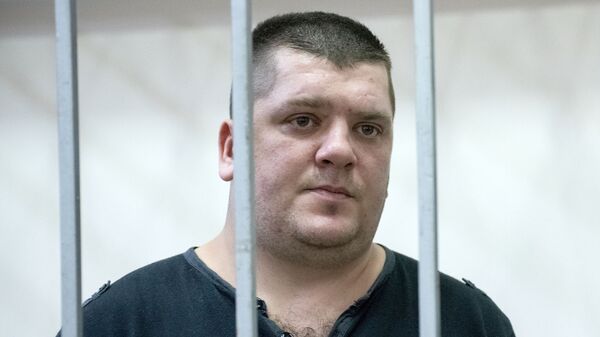 Житель Санкт-Петербурга Андрей Тищенко, обвиняемый в хулиганстве на воздушном судне, на заседании Адлерского районного суда Сочи. 31 января 2019 Житель Санкт-Петербурга Андрей Тищенко, обвиняемый в хулиганстве на воздушном судне, на заседании Адлерского районного суда Сочи. 31 января 2019